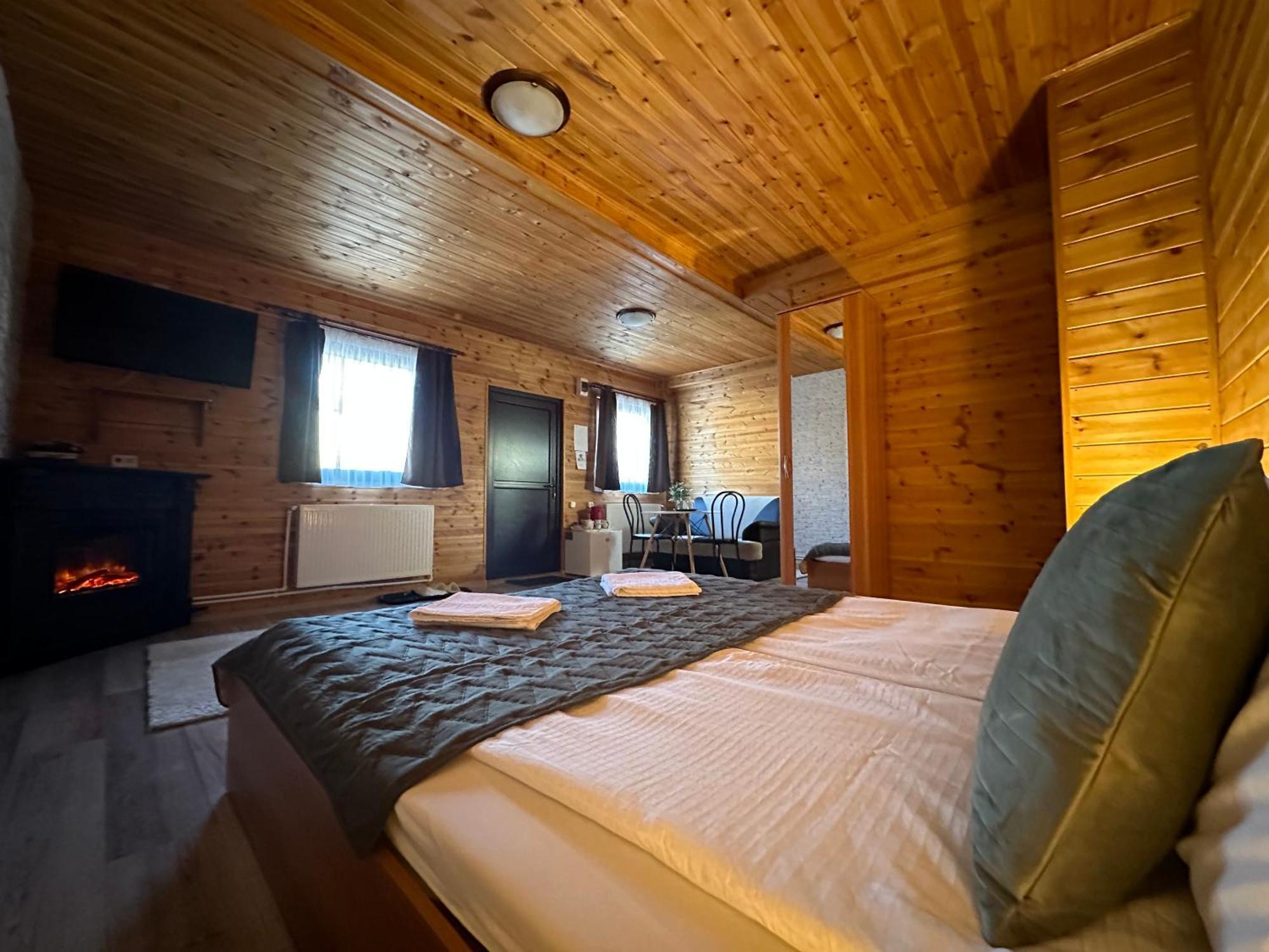 Bed and Breakfast Somogyi Vendeghaz Bancu Экстерьер фото